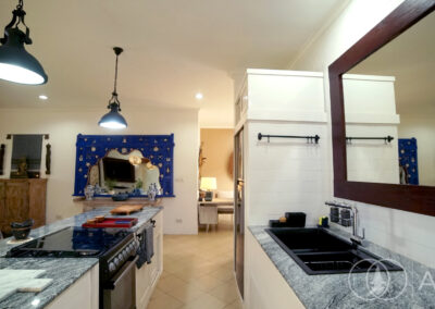 Kitchen with grey marble worktops